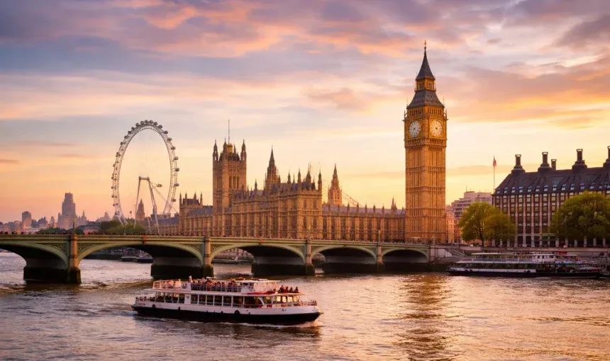 UK SIGHTSEEING TOURS FOR FAMILIES, COUPLES & GROUPS